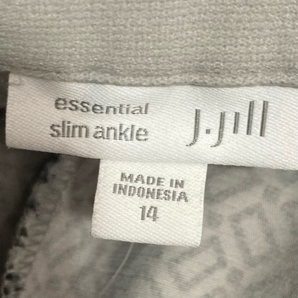 J. Jill Essential Slim Ankle Pant Women’s Size 14 Pull On Stretch Knit Geo Print - Picture 8 of 9